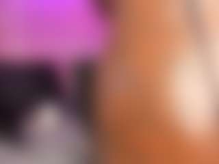 MiaaXXX's Live Sex Cam Show