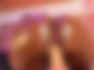 MiaaXXX's Live Sex Cam Show