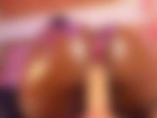 MiaaXXX's Live Sex Cam Show