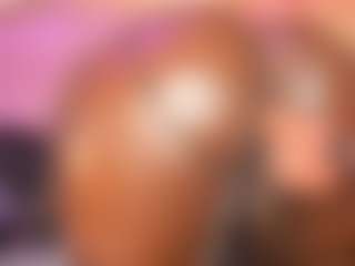 Live cam show with MiaaXXX - Bedroom Curvy on Stripli.com