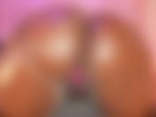 MiaaXXX's Live Sex Cam Show