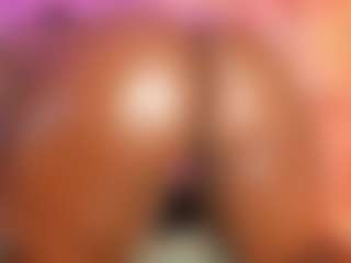 MiaaXXX's Live Sex Cam Show
