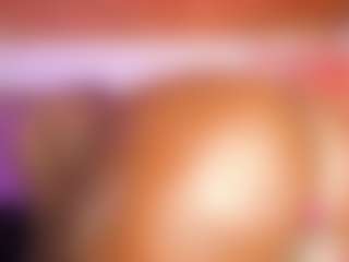 Live cam show with MiaaXXX - Public Black on Camsoda