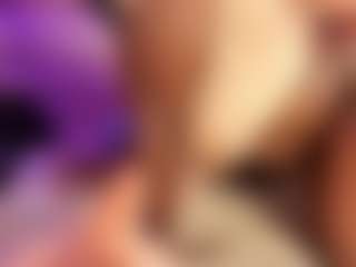 MiaaXXX's Live Sex Cam Show
