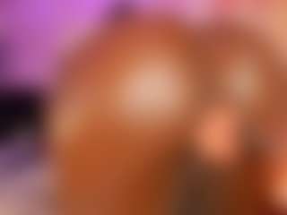 MiaaXXX's Live Sex Cam Show