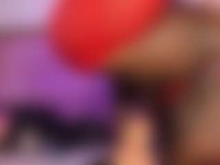 MiaaXXX's Live Sex Cam Show