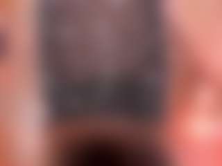 Live cam show with MiaaXXX - Bedroom Black on Camsoda | colombia