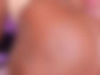 Live cam show with MiaaXXX - Colombia on Camsoda
