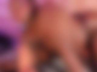 MiaaXXX's Live Sex Cam Show
