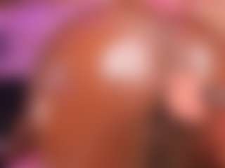 Live cam show with MiaaXXX - Bedroom on Dare Cams