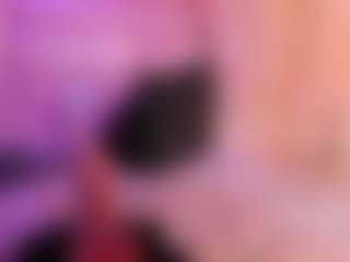 MiaaXXX's Live Sex Cam Show