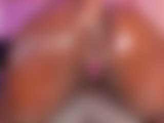 Live cam show with MiaaXXX - Ebony Big Tits on Camsoda | colombia