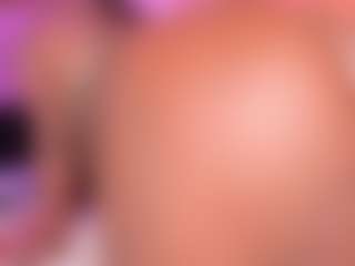 Live cam show with MiaaXXX - Ebony on madthumbs | colombia