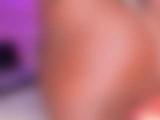 Live cam show with MiaaXXX - Striptease on Camsoda