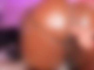 MiaaXXX's Live Sex Cam Show