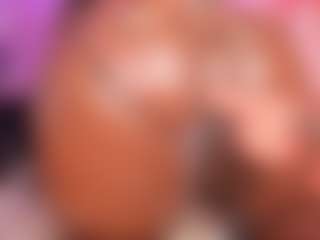 MiaaXXX's Live Sex Cam Show