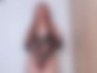Evaa's Live Sex Cam Show