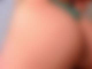 Live cam show with Evaa - Red Hair Blowjob on Latina Girls