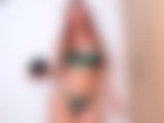 Live cam show with Evaa - Red Hair Young Adult on chickslive.net
