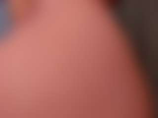 Evaa's Live Sex Cam Show