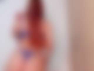 Evaa's Live Sex Cam Show