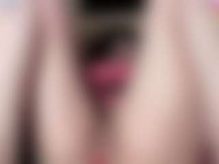 Live cam show with Ivanna Diamon - Small Tits Teen (18+) on hotwifechat.live
