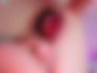 Live cam show with Ivanna Diamon - Petite on Camsoda