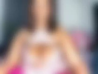 Roundassbaby's Live Sex Cam Show