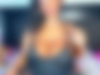 Roundassbaby's Live Sex Cam Show