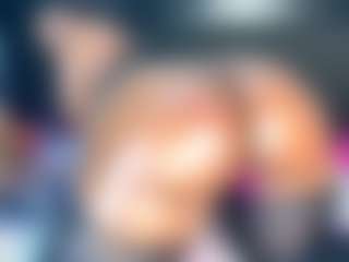 Roundassbaby's Live Sex Cam Show