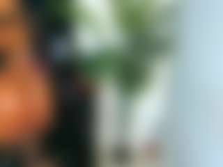 Roundassbaby's Live Sex Cam Show