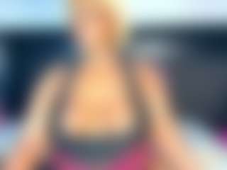 Live cam show with Roundassbaby - Oil on Camsoda