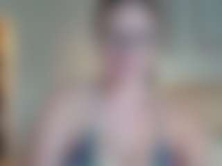 Live cam show with American-Honey - Tease Toys on TottyGirls
