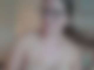 Live cam show with American-Honey - Tease Big Tits on intimatelivegirls.com