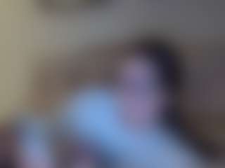 Live cam show with American-Honey - Strip on xfollow cams