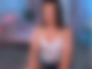 Live cam show with LiluDallass - Facial on Camsoda Late Night