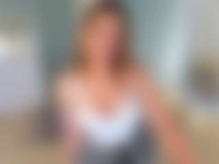 LiluDallass's Live Sex Cam Show