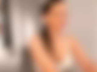 Live cam show with LiluDallass - Small Ass on luckytryst.com