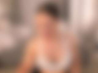 Live cam show with LiluDallass - Facial on luckytryst.com