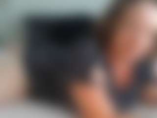 Live cam show with Juli Monroe - Bikini on Stripli.com
