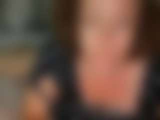 Live cam show with Juli Monroe - Snowbunny on Stripli.com