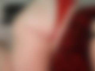Live cam show with Juli Monroe - Petite on SpankPalCams