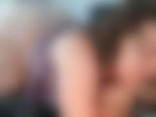 Live cam show with Juli Monroe - Pretty on CamClone