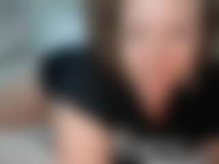 Live cam show with Juli Monroe - Middle Aged on Camsoda
