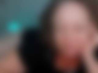 Live cam show with Juli Monroe - Full Nudity on live.xheat.ai