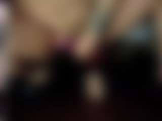 Live cam show with Kimmiakiss - Spank on crypto-cams