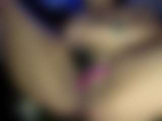 Live cam show with Kimmiakiss - Ride Torso on Cam Slut