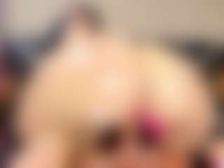 Live cam show with Katalina Parker - Twerk on Camsoda