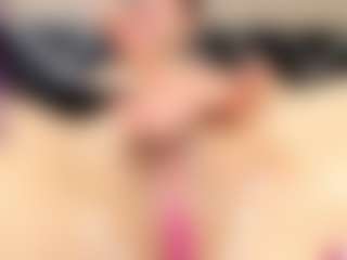 Live cam show with Katalina Parker - Fingering on Fit Hotties