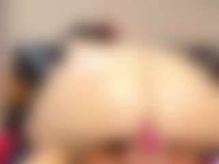 Live cam show with Katalina Parker - Spank on Milfs Live